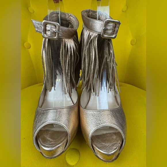 Christian Louboutin Veau Velours Fringe Courtain Pumps In Cafe Creme Size 38 - Picture 2 of 14